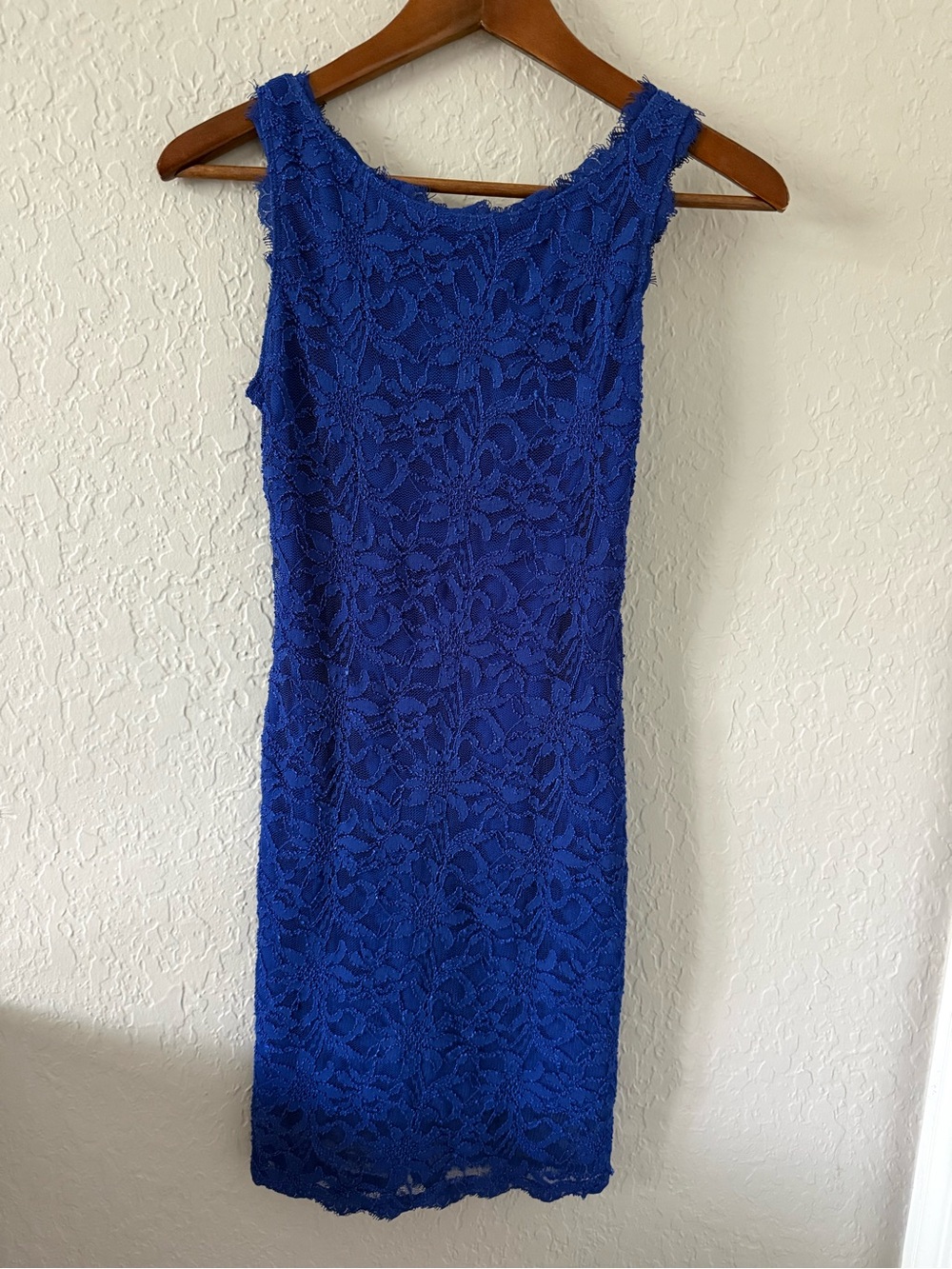 Jump Royal Blue Sleeveless Lace Midi Dress